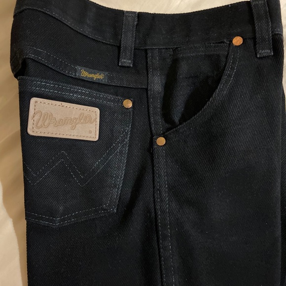 Boys Wrangler Black Jeans - Picture 2 of 4